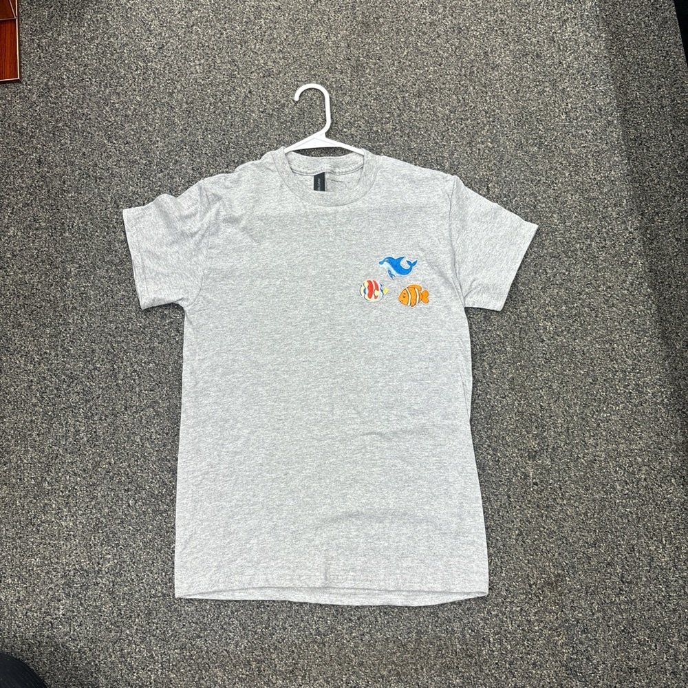 Fish gray t-shirt